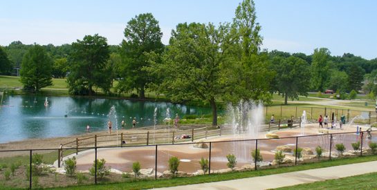 Stephens Lake Park sprayground and beach