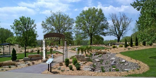 Stephens Lake Park Hindman Discovery Garden