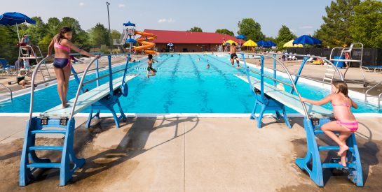 Albert-Oakland Family Aquatic Center Pool & Diving Boards
