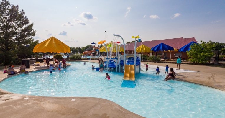 Albert-Oakland Family Aquatic Center Pool & Kids Play Area